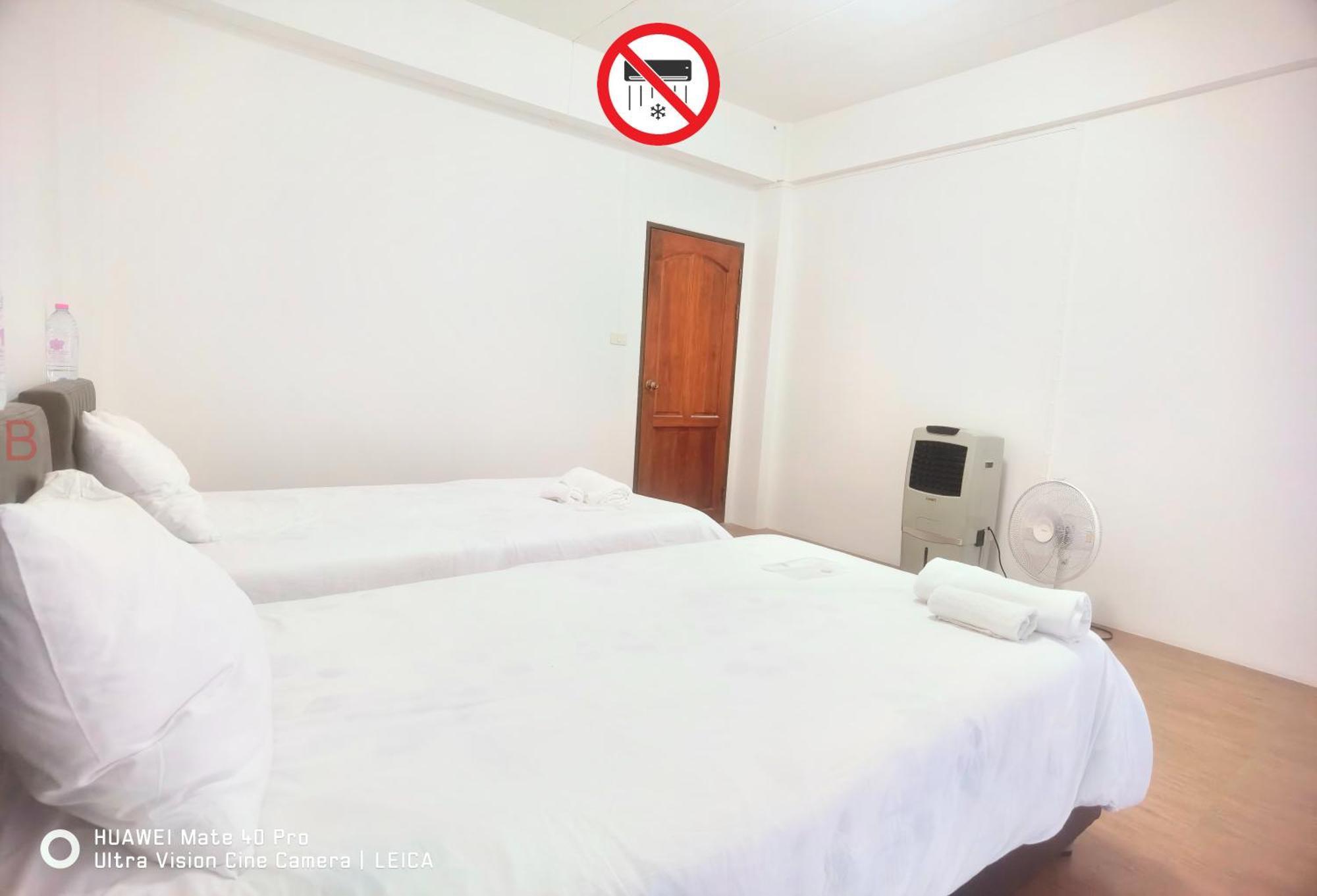 Yyk Hostel 24H Ban Khlong Krang Екстер'єр фото