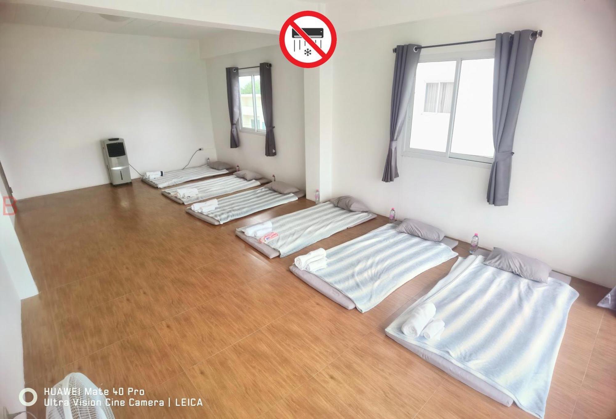 Yyk Hostel 24H Ban Khlong Krang Екстер'єр фото