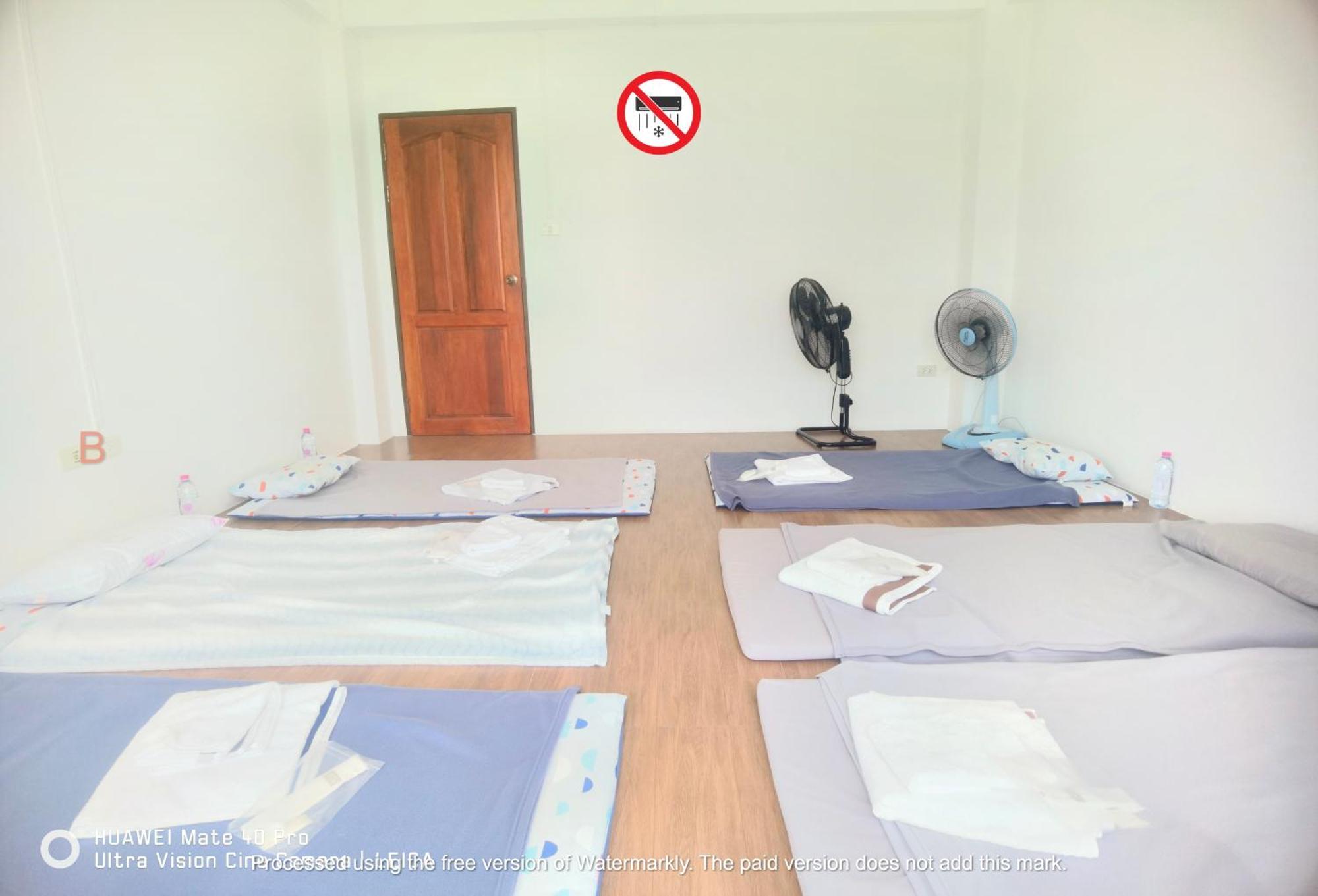 Yyk Hostel 24H Ban Khlong Krang Екстер'єр фото